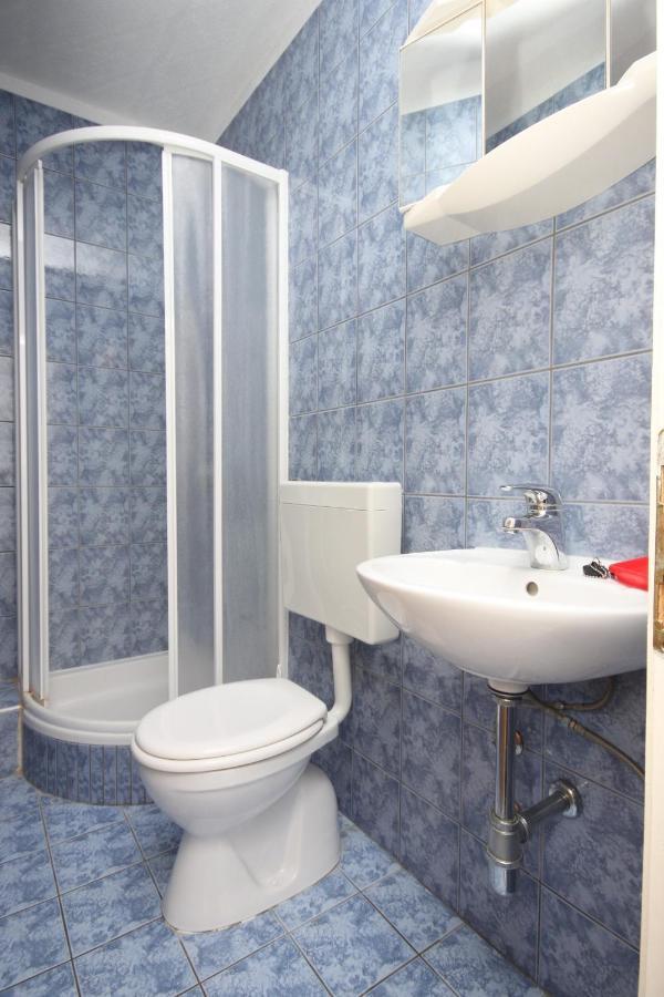 Apartments With A Parking Space Zivogosce - Porat, Makarska - 6700 Игране Екстериор снимка
